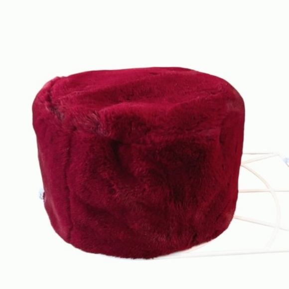 Womens Faux Fur Red Bucket Hat One Size Fits All - Picture 8 of 9